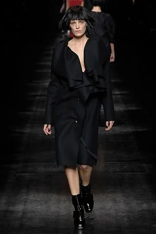 Look 27